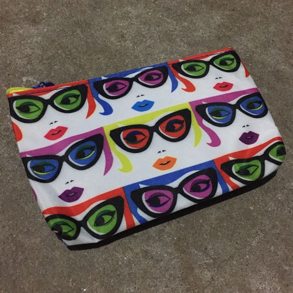 Handbags - Fashion Zippered Pouch Makeup Bag